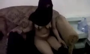 amabhinqa ama-arab a ...
