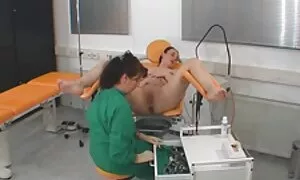 Intombazana ifumana  ...